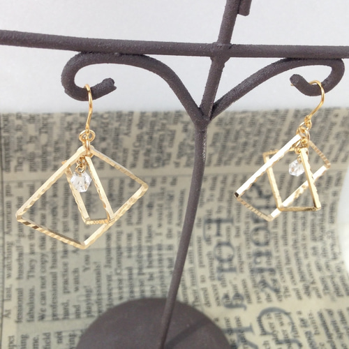 天然石 ダブルポイントクォーツ スクエアピアス*＊ (イヤリング変更可