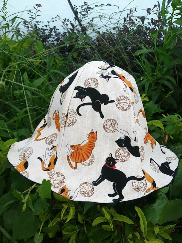 Handmade hat double-faced (Cat Pattern) 4枚目の画像