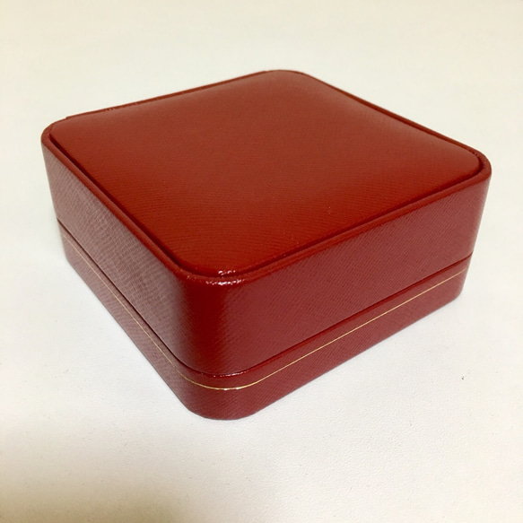 ブレスレットケース レッド 合皮 PU レザー BOX 外箱付き 1枚目の画像