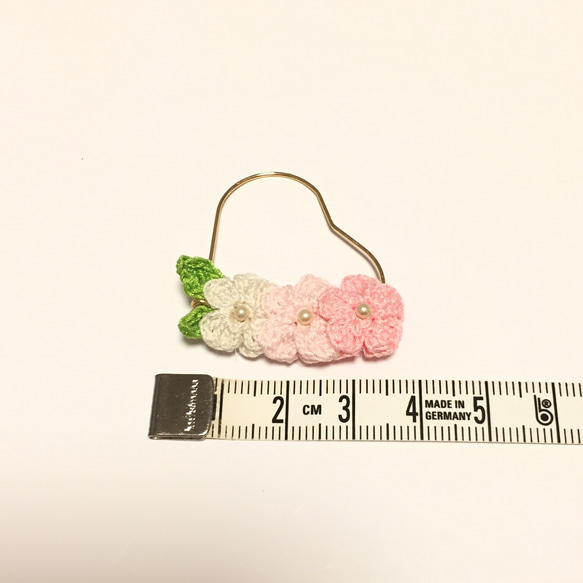 ハート型 桜のフープピアス 3枚目の画像