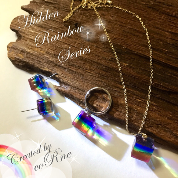 ”切り取った虹 PRISM”  七色 虹のキュービック ネックレス 4枚目の画像