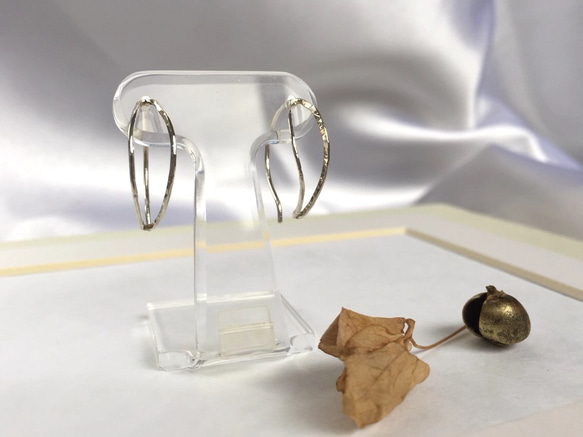 鉤耳環：由sv950的銀葉製造 第2張的照片