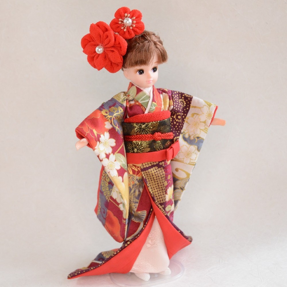 ブライス着物　ゴスロリクロスの着物 くろねこ呉服店『1/6 ブライス アイシードール 着物』小花柄