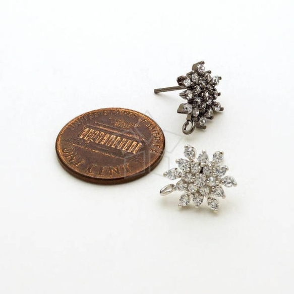 【2個入り（1ペア）】雪の結晶ピアス、お花イヤリング、ジルコニアキュービック、シルバー/SI-962-OR 2枚目の画像