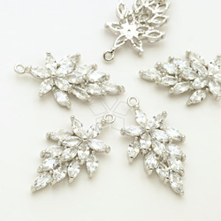 葉っぱ型クリスタル 2個入り】キュービックジルコニア葉っぱチャーム、クリア