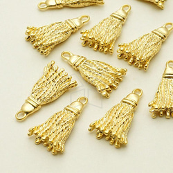 4個入り】メタルタッセルチャーム、イヤリングパーツ、タッセル