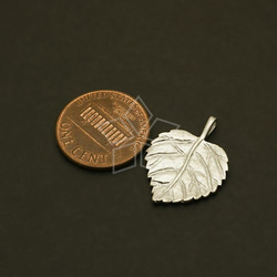 【2個入り】落ち葉ペンダント、葉っぱチャーム、木、秋のネックレス、22㎜、マットシルバー/PD-512-MS 2枚目の画像