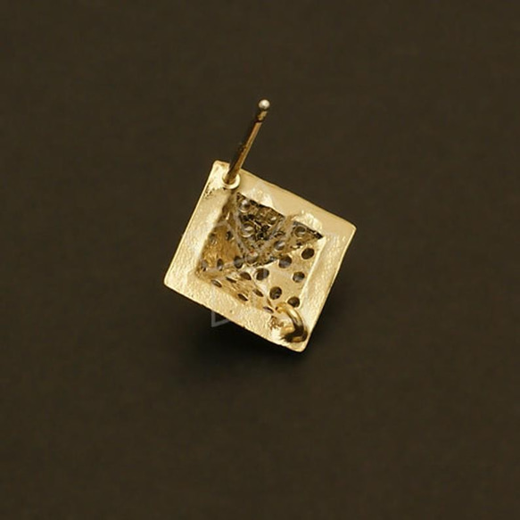 【2個入り（1ペア）】ピラミッドピアス、さんかく、イヤリング、925芯スタッド、ゴールド/SI-129-GD 2枚目の画像