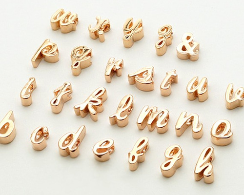 アルファベットチャーム♡（ローズゴールド)15個で580円 0_6a66aa8c565003b7aff3fb42314a