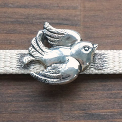 小鳩の帯留(ペンダントトップ）　silver925　三分四分紐用 1枚目の画像