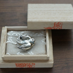 小鳩の帯留(ペンダントトップ）　silver925　三分四分紐用 5枚目の画像