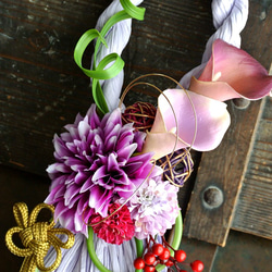 響花 しめ縄パープル お正月飾り カラー&マム 3枚目の画像
