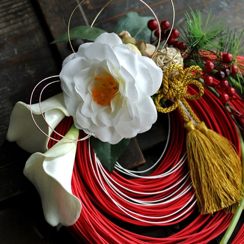 お正月しめ縄飾り 竹リース レッド☆響花 しめ縄・しめ飾り aki 通販