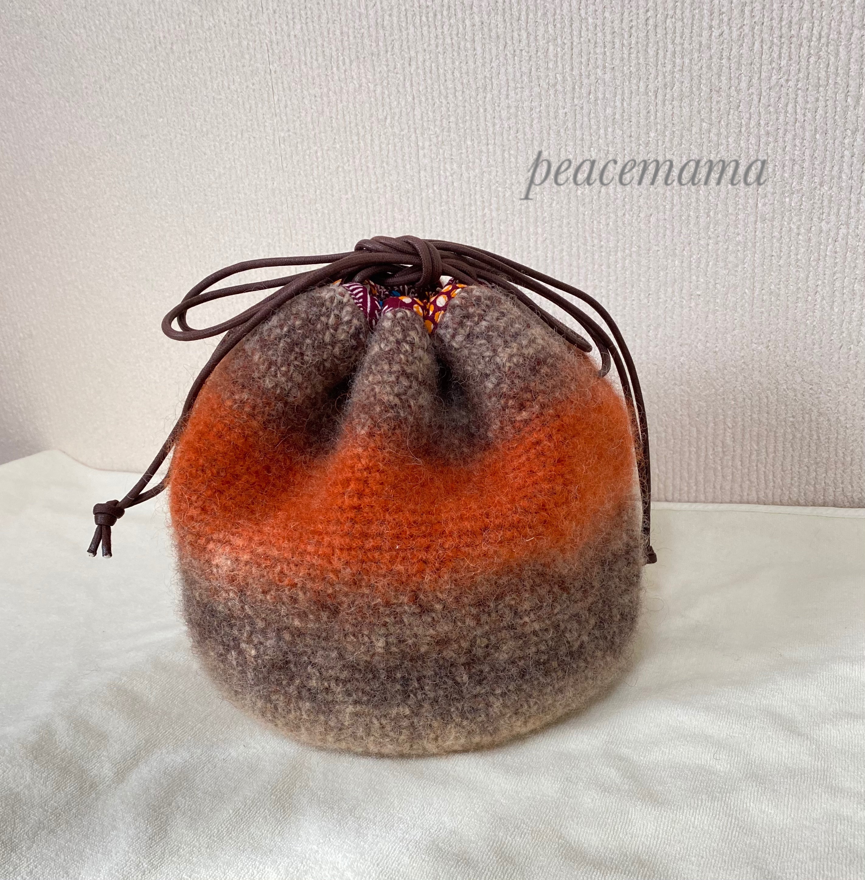 ブラウン&オレンジのグラデーションが可愛い巾着バッグ