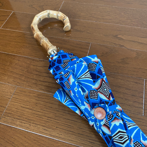 アフリカンバティックの日傘（ブルー系） 5枚目の画像