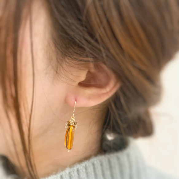 【JORIE】BALTIC AMBER × OBCIDIAN earrings 4枚目の画像