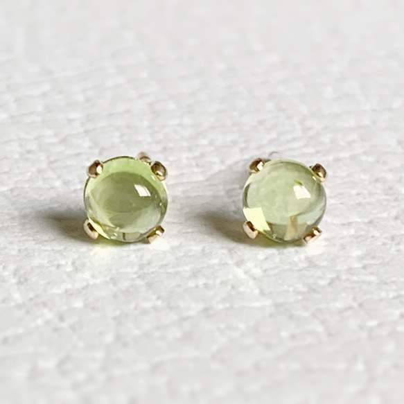 【JORIE】まんまるペリドット　ピアス（4mm/4爪）刻印あり 2枚目の画像