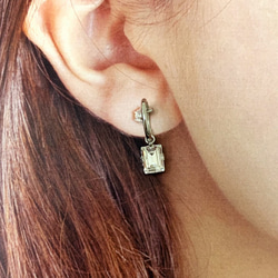 Swarovski square Crystal earring 3枚目の画像