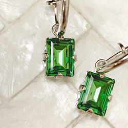 Swarovski square Green earring 3枚目の画像