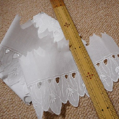 ラスト1☆綿レース（白・幅約8cm×2mカット）コットンレース