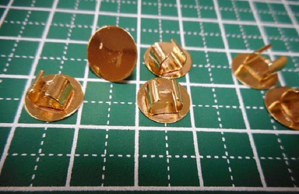 ラスト１☆ヘアゴム貼り付け台セット（ゴールド10mm20個） 2枚目の画像