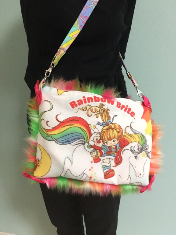 ビンテージシーツリメイク☆レインボーファーのショルダーバッグ  