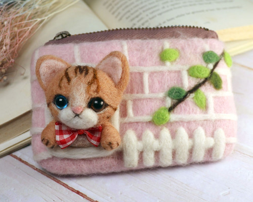 ピンクの猫 4_5edfcd547ea90fafb0ab640411fc