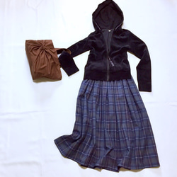 大人チェック柄たっぷりギャザースカート【受注製作】（ネイビー）サイズ有り 1枚目の画像