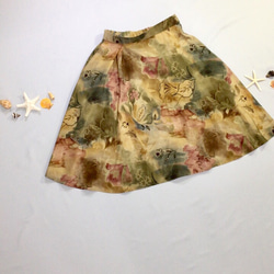 紅葉の花柄フレアスカート 3枚目の画像