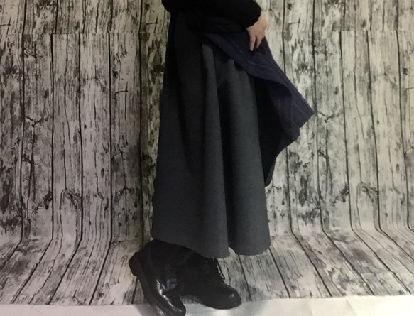 ウール混紡ロングフレアギャザースカート 4枚目の画像