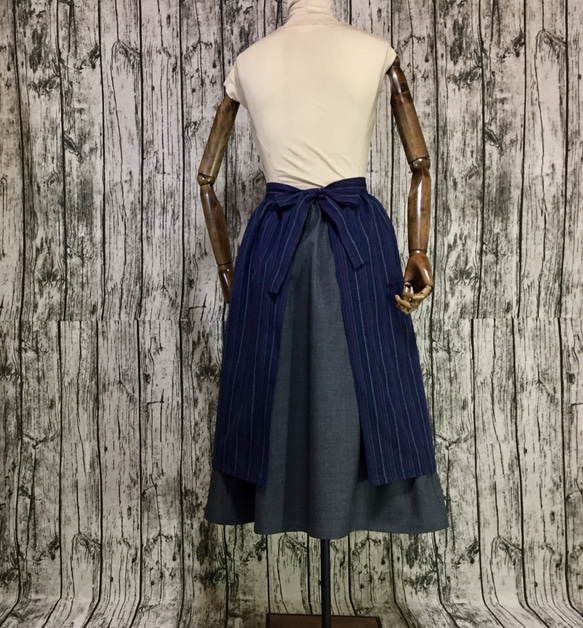 ♪セット♪→エプロン(紺)+フレアギャザースカート 3枚目の画像