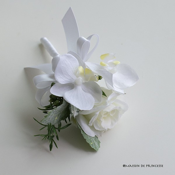 【ブートニア付き】ホワイトローズ&デンファレのブーケセット 