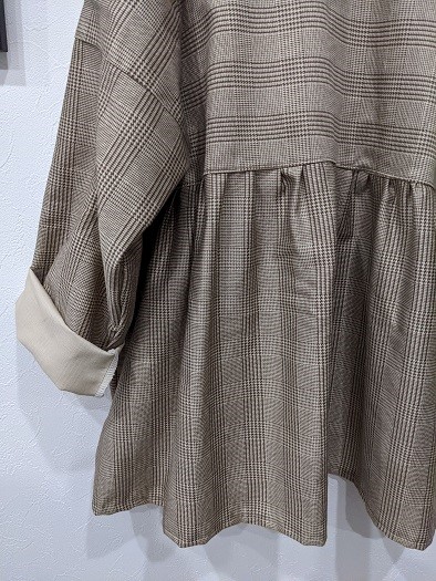 ♡ブラウングレンチェック♡後ろフリルブラウス♡