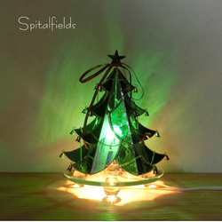 ステンドグラスのクリスマスツリー（緑） 1枚目の画像