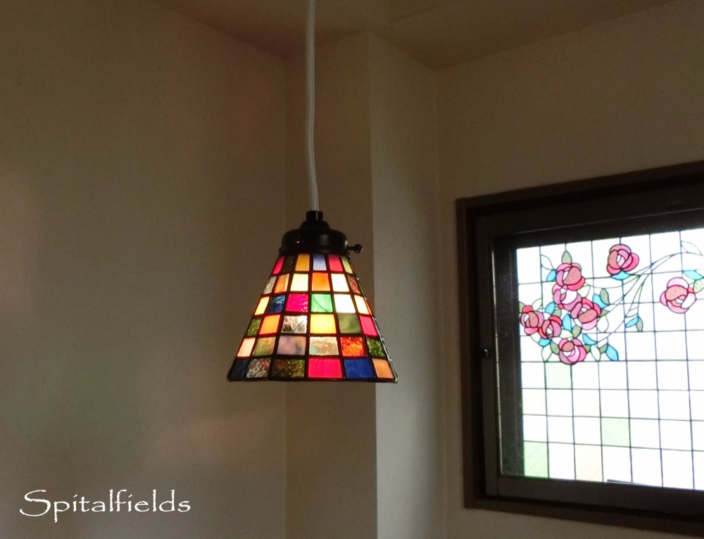 モザイク風ペンダントランプ（マルチカラー）