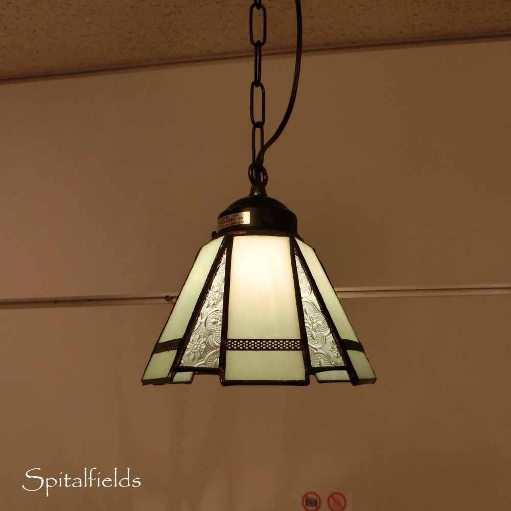 レースの吊りランプ（ペールグリーン）