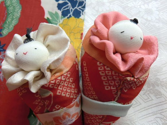 ビンテージ着物のおくるみ人形 2体 つるし雛 その他人形 kei 通販