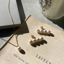 4連 ライン パールピアス イヤリング ∕ シンプル 上品 2way 国産貝パール 4枚目の画像