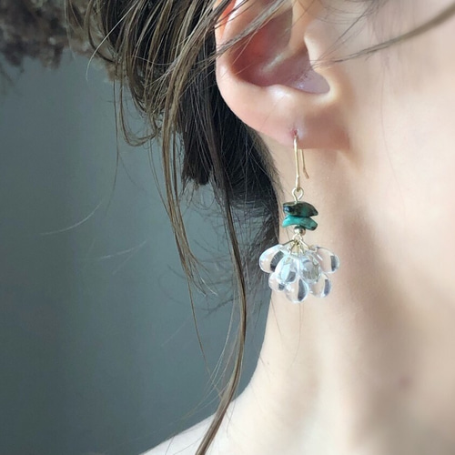 アフリカンターコイズとクリアチェコビーズ ピアス/イヤリング ピアス