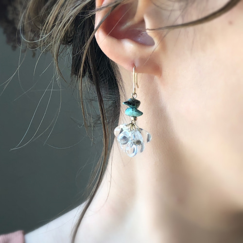 アフリカンターコイズとクリアチェコビーズ ピアス/イヤリング ピアス