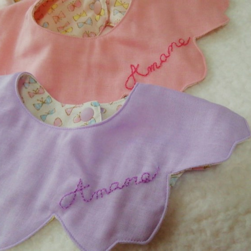 桜のスタイ＿ネーム刺繍入れます スタイ・よだれかけ sora and