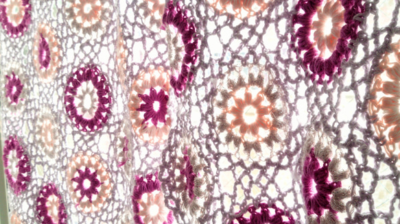 手編みモチーフカーテン♡のれん♡間仕切り♡目隠し♡ピンク×グレー×シルバー 人気・おすすめ｜使いやすい・旅行におすすめ 品質保証 全国発送
