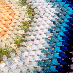 手編みマット♡手編みブランケット♡7角形虹色カラー 3枚目の画像