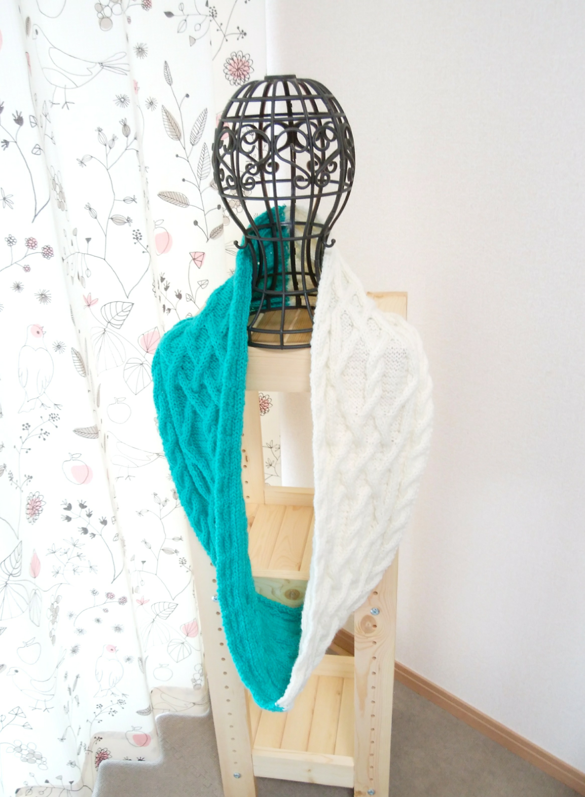 ウール100%手編みスヌード♡ホワイト×エメラルドグリーン