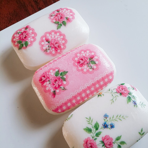 送料無料｣デコパージュ石鹸(3個セット)(フラワーB品あり) その他