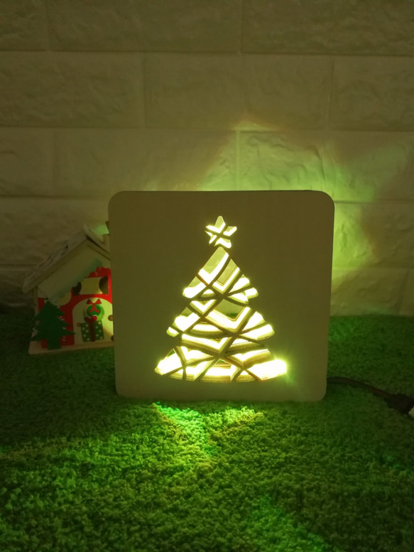 《聖誕禮物首選》木製聖誕樹座枱燈 "Xmas Gift" Xmas Tree Wooden Light 第1張的照片