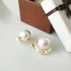 cotton pearl & flower earrings (white) 4枚目の画像
