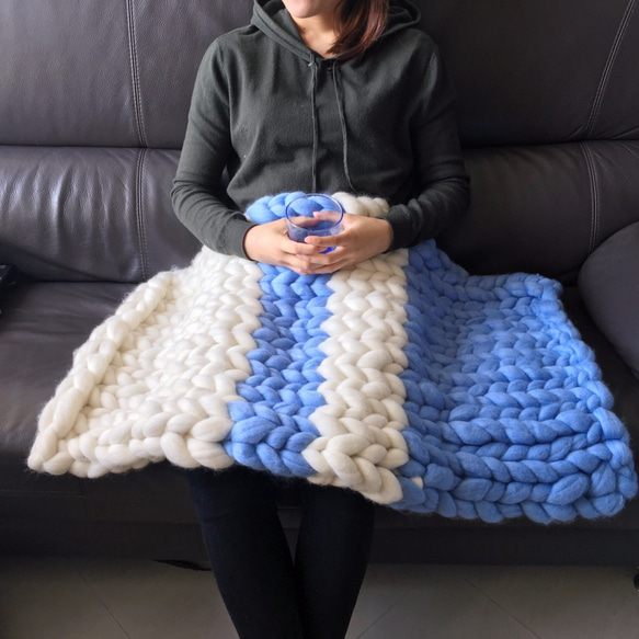 Chunky Giant Blanket (60x100cm) 1枚目の画像