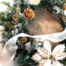 星降る夜のポインセチア・エバーグリーン・クリスマスリース 4枚目の画像