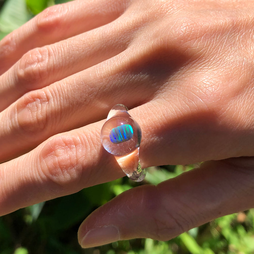 ガラスリング'opal'「秋の誕生石2025」耐熱ガラス、キラキラ、虹